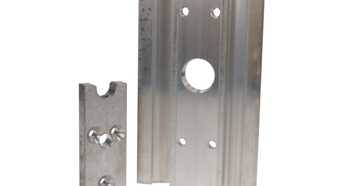 312976 STANLEY MAGIC SWING BEVELED THRESHOLD &… | Door Controls USA